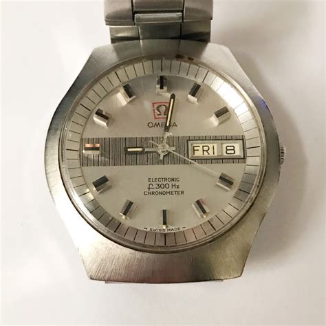 omega electronic f300hz watch.